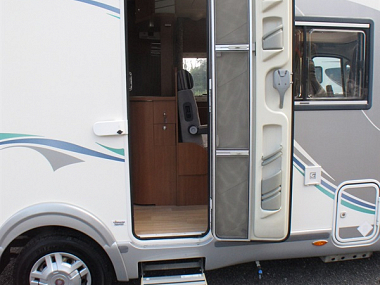  2010-chausson-welcome-suite-for-sale-uc5929-12.jpg