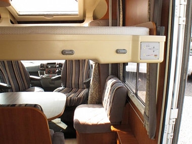  2010-chausson-welcome-suite-for-sale-uc5929-38.jpg