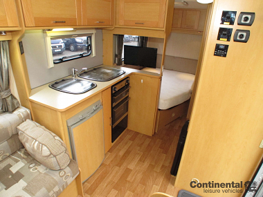  2010-elddis-autoquest-155-for-sale-uc5720-48.jpg