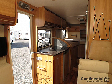  2010-hymer-silverline-562-for-sale-uc5761-20.jpg