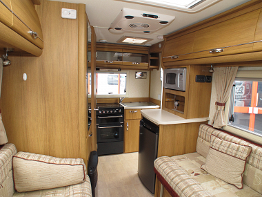  2011-autosleeper-lancashire-for-sale-uc5549-50.jpg