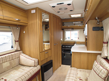  2011-autosleeper-lancashire-for-sale-uc5549-51.jpg