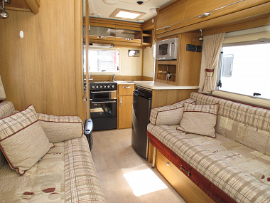  2011-autosleeper-lancashire-uc5549-3.jpg