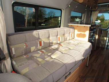  2011-autosleeper-symbol-for-sale-ros251-19.jpg