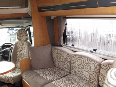  2011-autotrail-chieftain-ros226-21.jpg