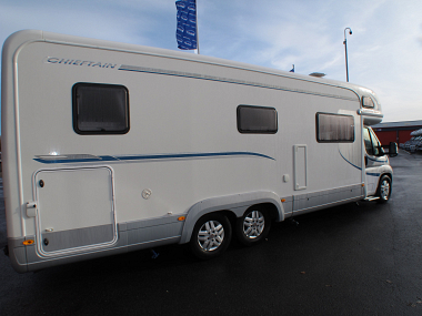  2011-autotrail-chieftain-ros226-7.jpg