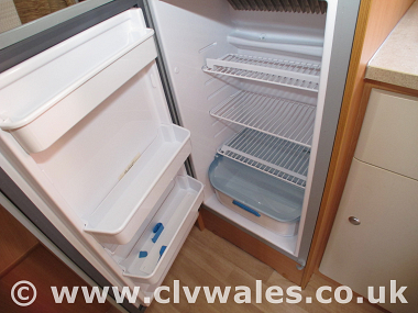  2011-chausson-flash-11-for-sale-uc5498-37.jpg