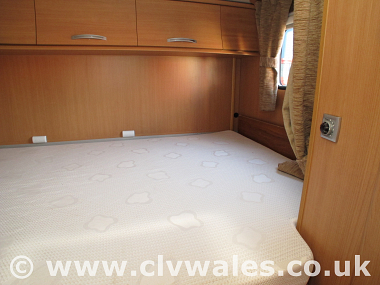  2011-chausson-flash-11-for-sale-uc5498-39.jpg