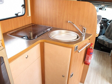  2011-chausson-flash-11-for-sale-uc5743-22.jpg