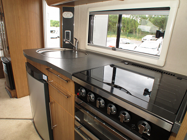  2012-autotrail-apache-700-for-sale-uc5591-25.jpg