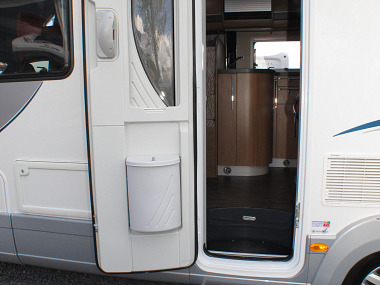  2012-autotrail-frontier-comanche-for-sale-uc5563-14.jpg