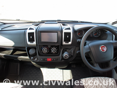  2012-autotrail-frontier-delaware-ros221-22.jpg