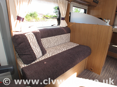  2012-autotrail-frontier-delaware-ros221-35.jpg