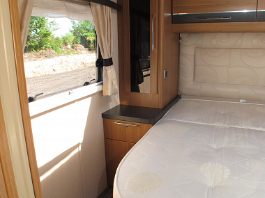  2012-autotrail-frontier-delaware-ros221-57.jpg