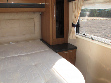  2012-autotrail-frontier-delaware-ros221-58.jpg