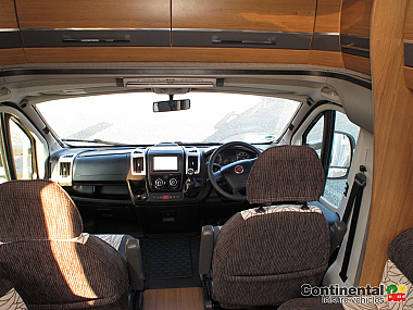  2012-autotrail-mohawk-for-sale-uc5892-5.jpg