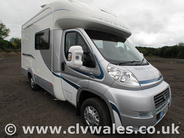  2012-autotrail-tracker-eks-uc5486-10.jpg