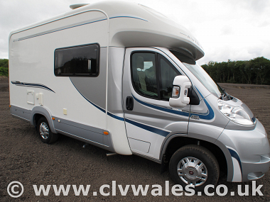  2012-autotrail-tracker-eks-uc5486-9.jpg