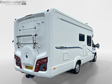  2012-autotrail-tracker-fb-for-sale-uc5991-5.jpg