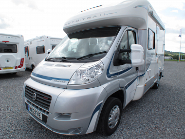  2012-autotrail-tracker-rs-for-sale-uc5608-2.jpg