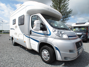  2012-autotrail-tracker-rs-for-sale-uc5608-9.jpg