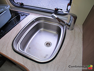  2012-autotrail-tribute-650-for-sale-uc6062-10.jpg