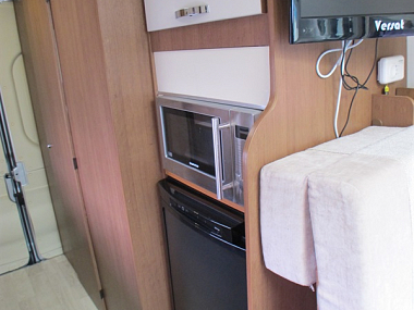  2012-autotrail-tribute-650-for-sale-uc6062-18.jpg