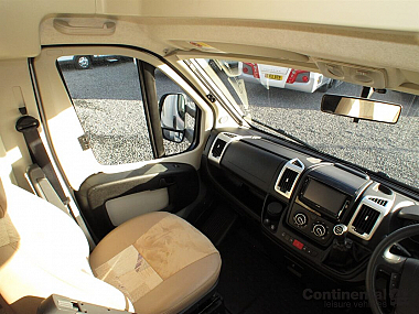  2012-bailey-approach-745-se-for-sale-uc5828-15.jpg
