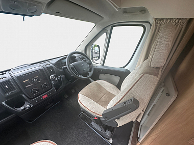  2012-elddis-autoquest-140-for-sale-uc6132-10.jpg