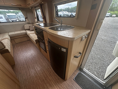  2012-elddis-autoquest-140-for-sale-uc6132-14.jpg