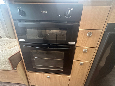  2012-elddis-autoquest-140-for-sale-uc6132-24.jpg