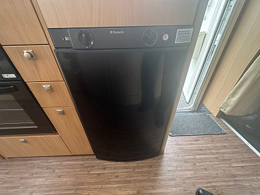  2012-elddis-autoquest-140-for-sale-uc6132-27.jpg