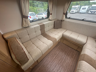  2012-elddis-autoquest-140-for-sale-uc6132-33.jpg