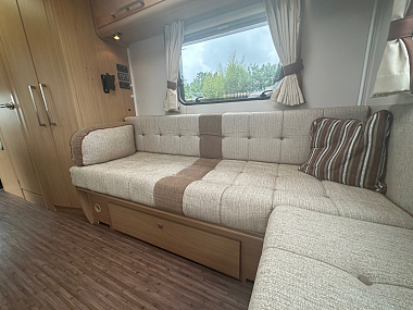  2012-elddis-autoquest-140-for-sale-uc6132-43.jpg