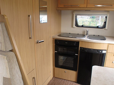  2012-elddis-majestic-130-for-sale-uc5854-40.jpg