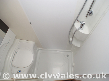  2013-adria-matrix-axess-590sg-uc5334-39.jpg