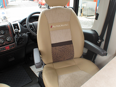  2013-autocruise-jazz-uc5557-21.jpg