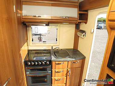  2013-autosleeper-nuevo-es-for-sale-ros275-51.jpg
