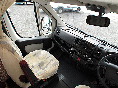  2013-autosleeper-nuevo-es-for-sale-uc5769-13.jpg