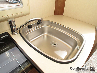  2013-autosleeper-nuevo-es-for-sale-uc5769-34.jpg