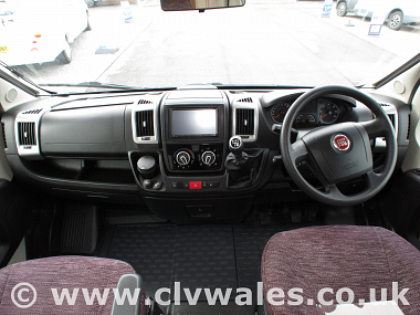  2013-autotrail-apache-700-uc5501-11.jpg