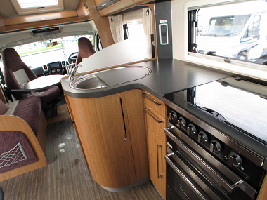  2013-autotrail-frontier-dakota-for-sale-uc5514-26.jpg