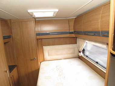  2013-autotrail-frontier-dakota-for-sale-uc5514-34.jpg