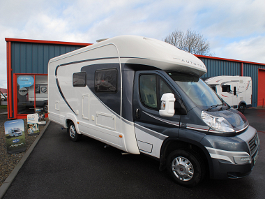  2013-autotrail-tracker-fb-for-sale-uc5533-8.jpg