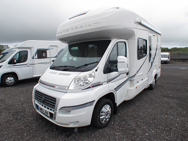  2013-autotrail-tracker-rs-uc5601-3.jpg