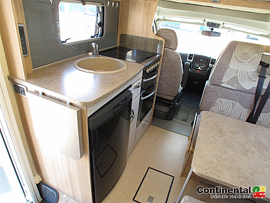  2013-bessacarr-e496-for-sale-ros268-16.jpg