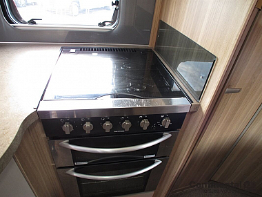  2013-bessacarr-e564-for-sale-ros258-22.jpg
