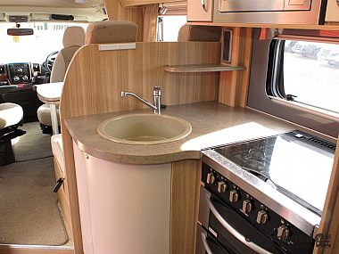  2013-bessacarr-e564-for-sale-ros258-26.jpg