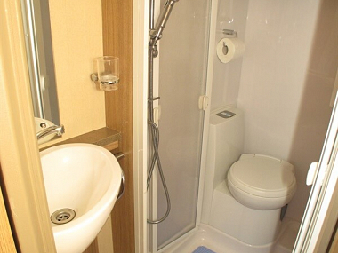  2013-bessacarr-e564-for-sale-ros258-38.jpg