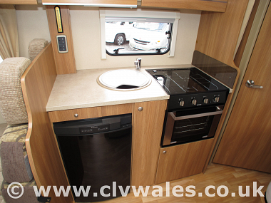 2013-swift-lifestyle-664-uc5356-21.jpg